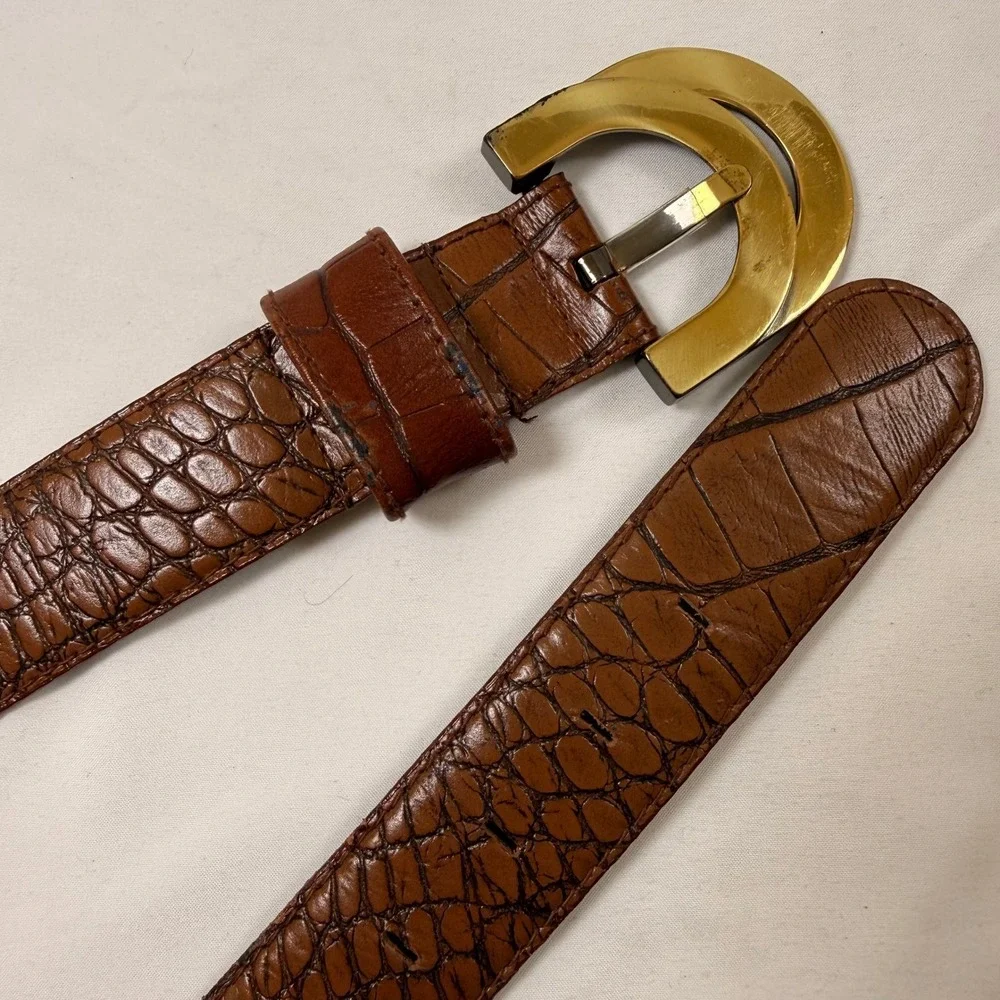 Vintage Liz Claiborne Brown Croc Embossed Leather Belt Gold Crescent Buckle 2642